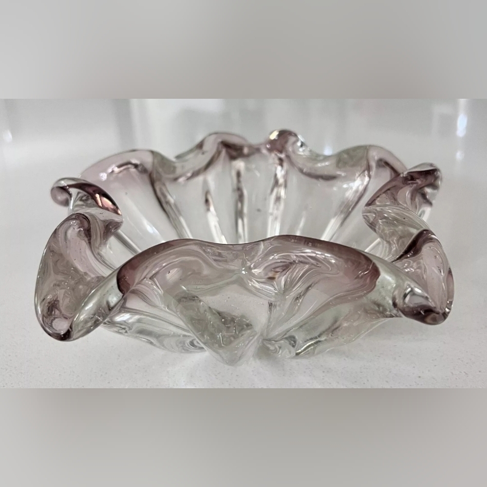 Vtg Heavy Clear Glass 5 Petal Ashtray Candy Dish With Light Pink Rolled Edges